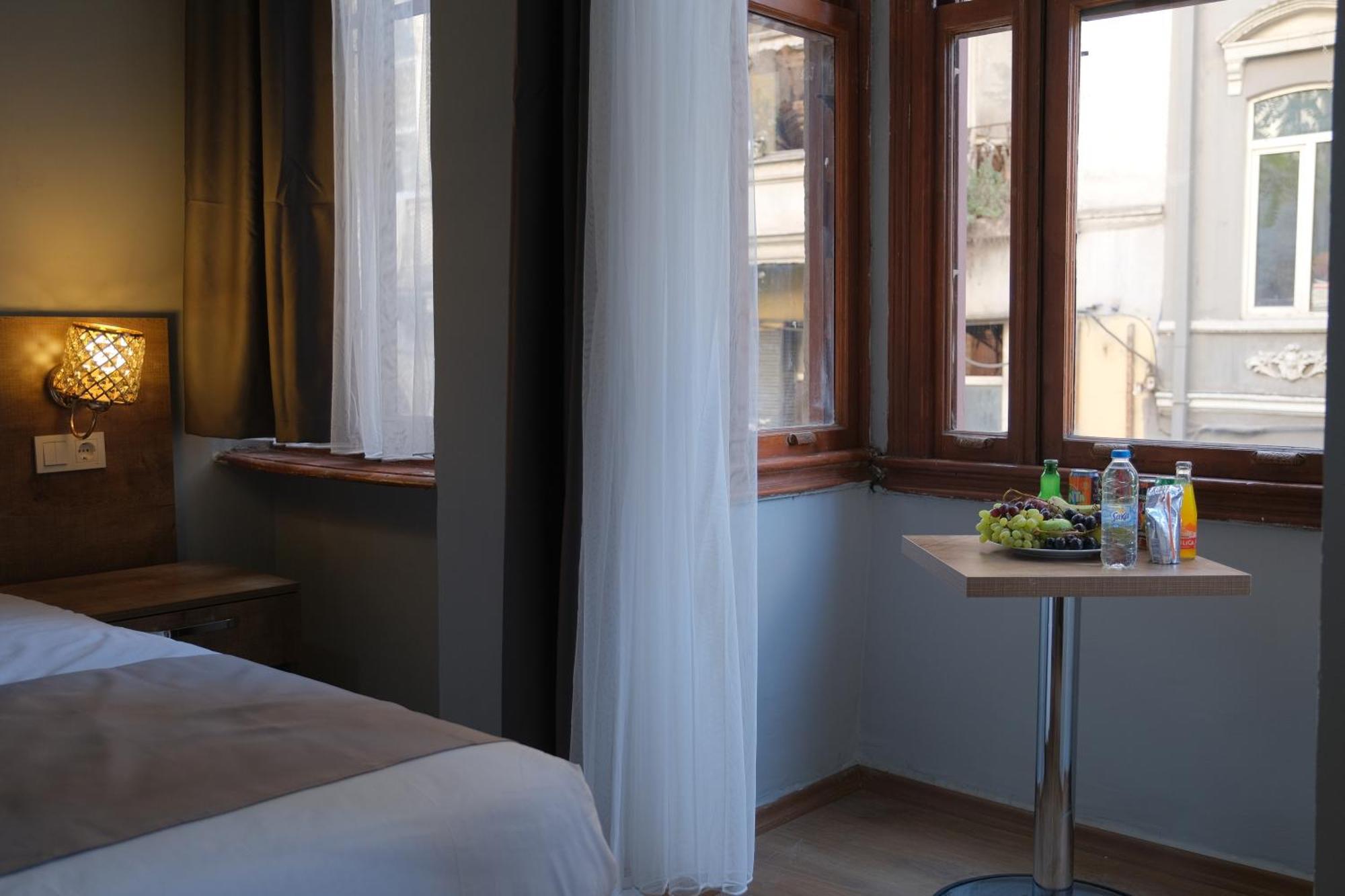 Adamantides Hotel Istanbul Exterior foto